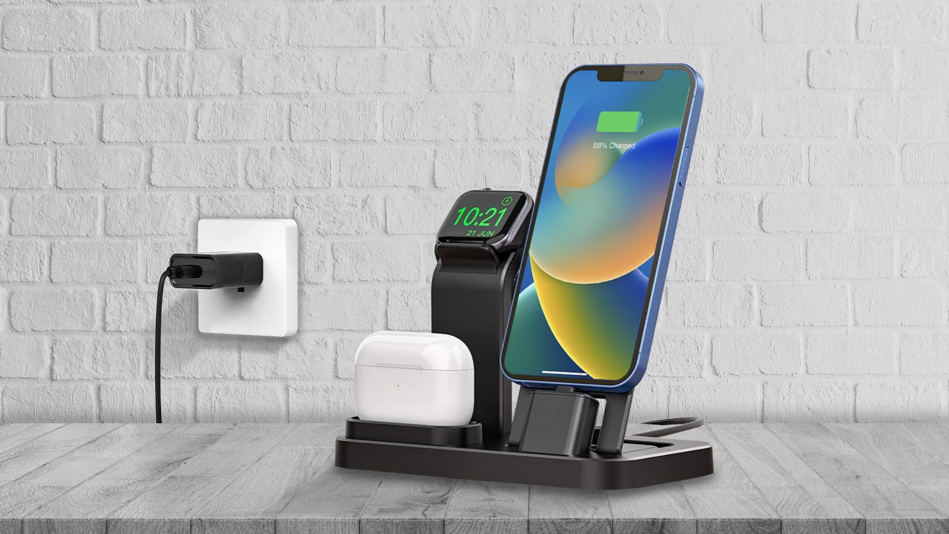 BEACOO 3-in-1 Charging Station