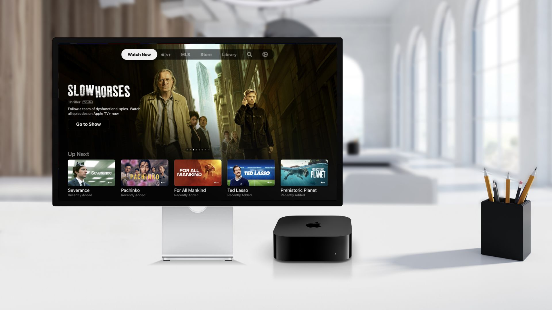 05 Apple Studio Display
