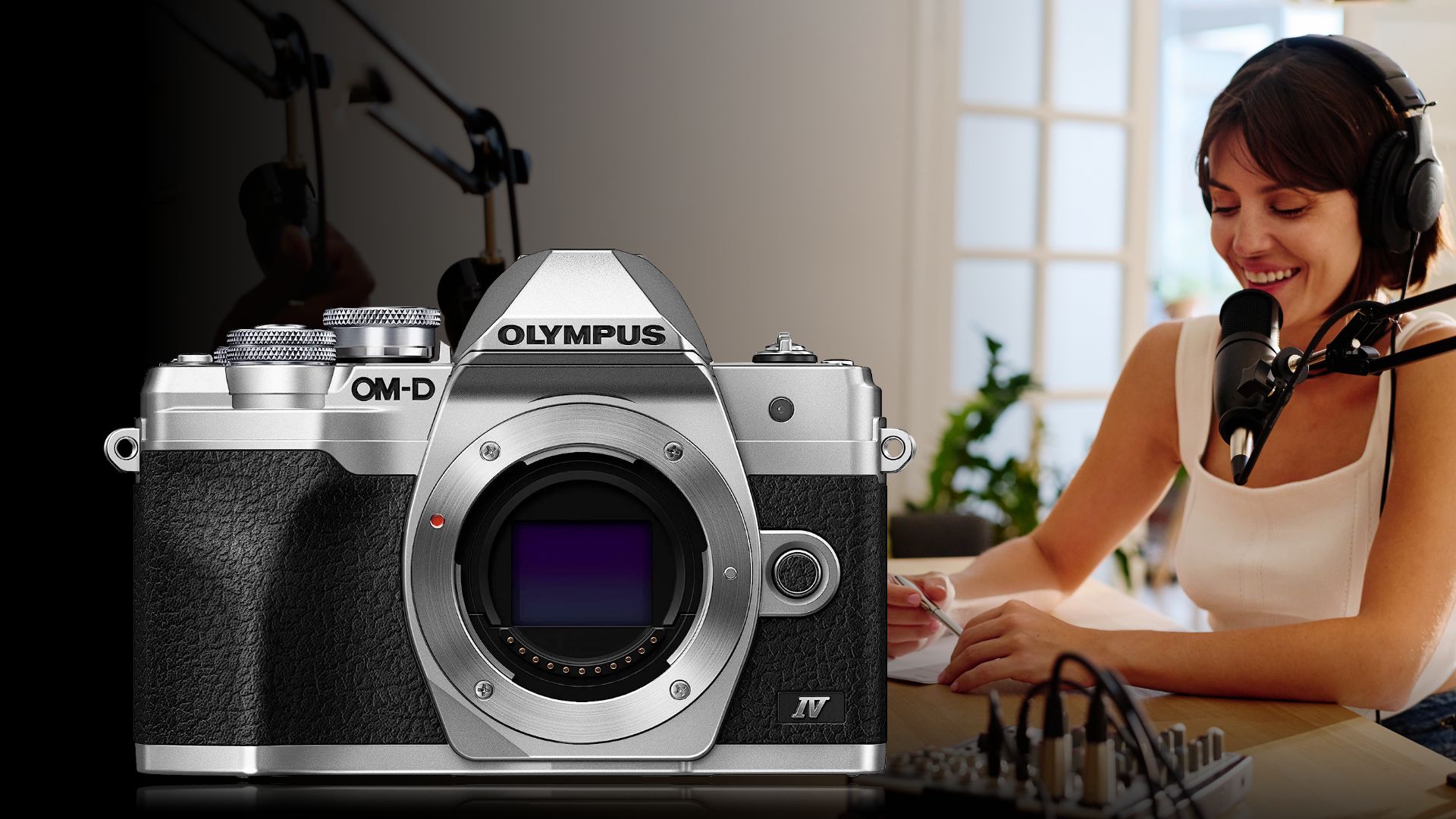 OLYMPUS E-M10